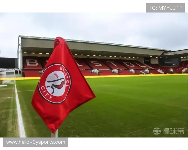 伯明翰俱乐部宣布新赛季阵容调整和教练团队变动计划